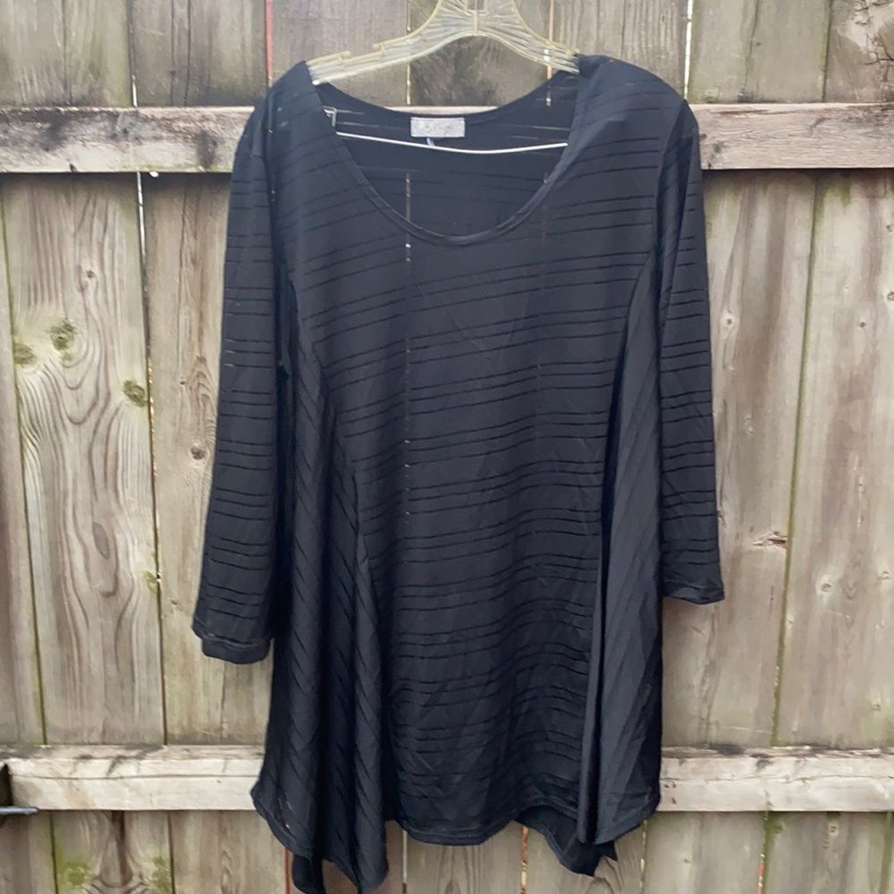 Sheer Flowy top sz. XL